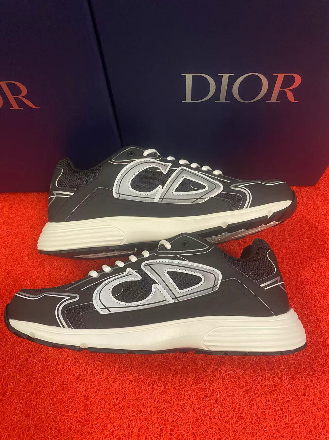 Dior B30