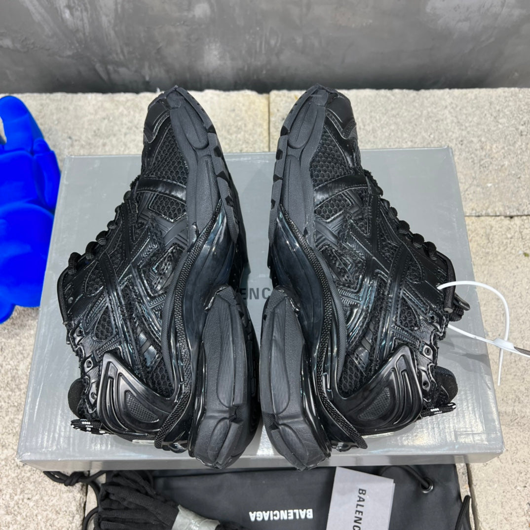 Balenciaga runners